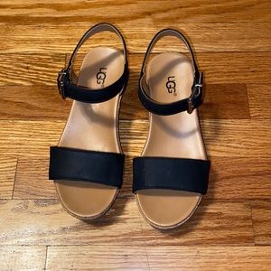 Little Girls’ UGG sandals